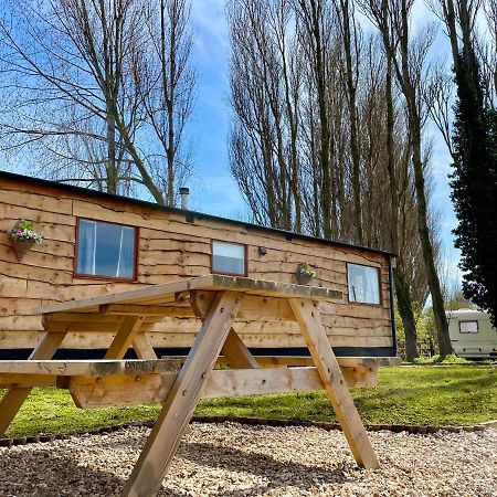 Poplar Lodge Log Caravan Kirkby on Bain Экстерьер фото